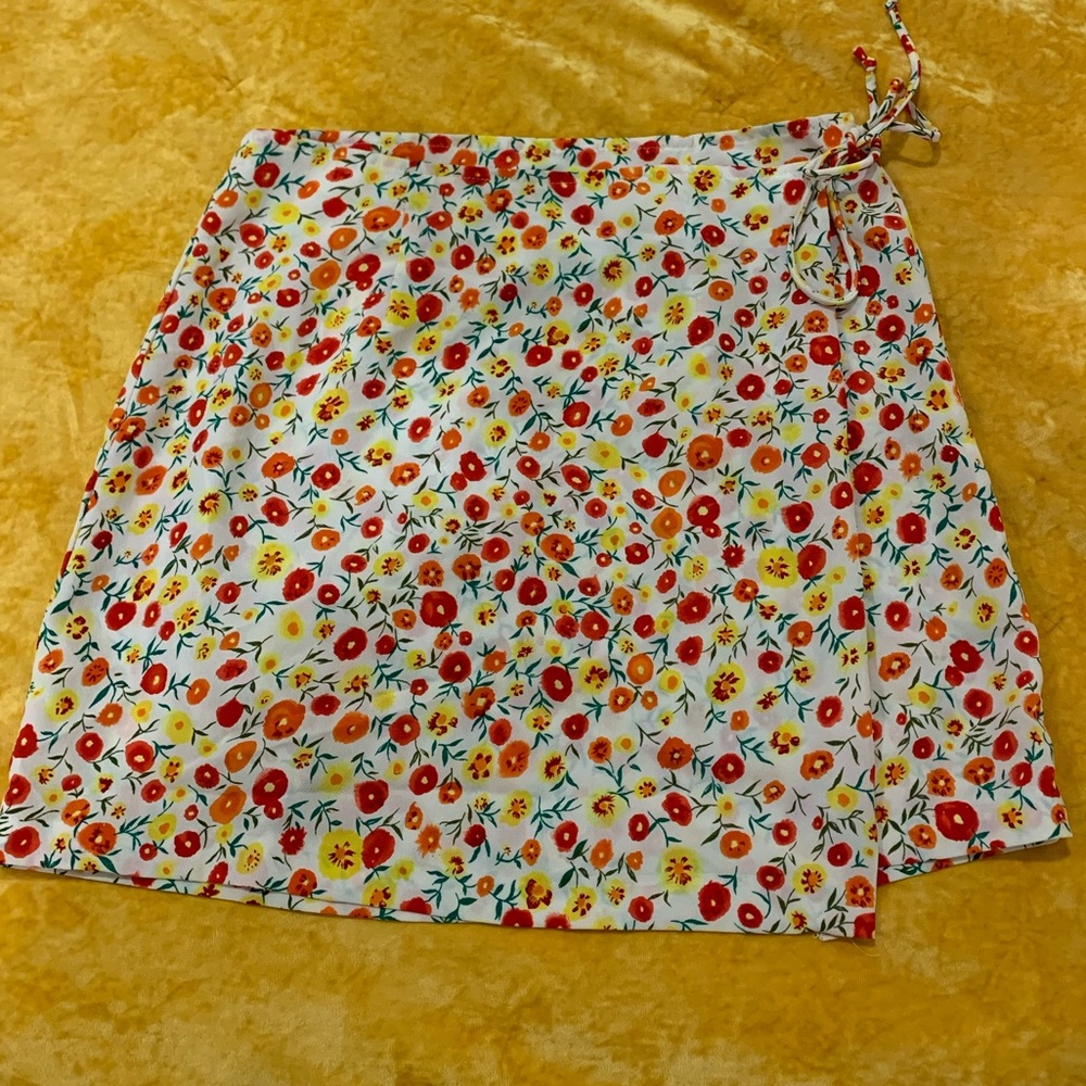 Vintage floral wrap skirt